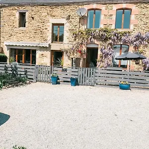 Maison De A Brambuan Bed & Breakfast